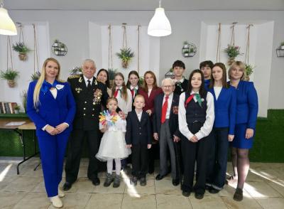 Для полацкіх школьнікаў арганізавалі “патрыятычную” сустрэчу з адстаўнікамі КДБ