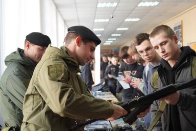 МУС гатова пакінуць Віцебшчыну без спецыялістаў важных галінах эканомікі, толькі б яны ішлі вучыцца на міліцыянтаў