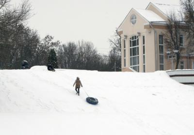 Гарадскія і раённыя ўлады Віцебска зноў не пагаджаюцца абсталяваць горкі для катання на санках і цюбінгах