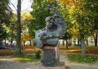 Зноў перанясуць помнік Караткевічу?
