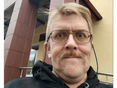 Шаркоўшчынскага актывіста Андрэя Буку заабавязалі самастойна прадаваць арыштаваную маёмасць