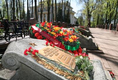 Недаўшанавалі. Віцебская пракуратура вінаваціць адказных з стан  пахаванняў вызваліцеляў горада