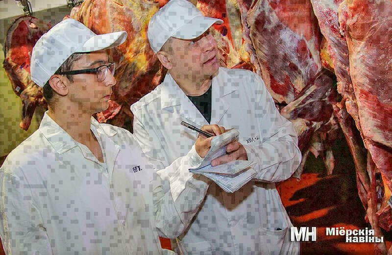 IУ Мёрах пахваліліся сярэднім заробкам на мясцовым мясакамбінаце - крыху большым за 1500 рублёў