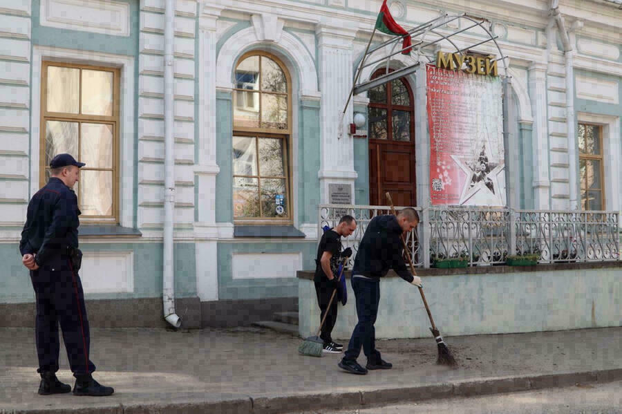 I”Працатэрапія” і ідэалагічнае выхаванне для былых зняволеных