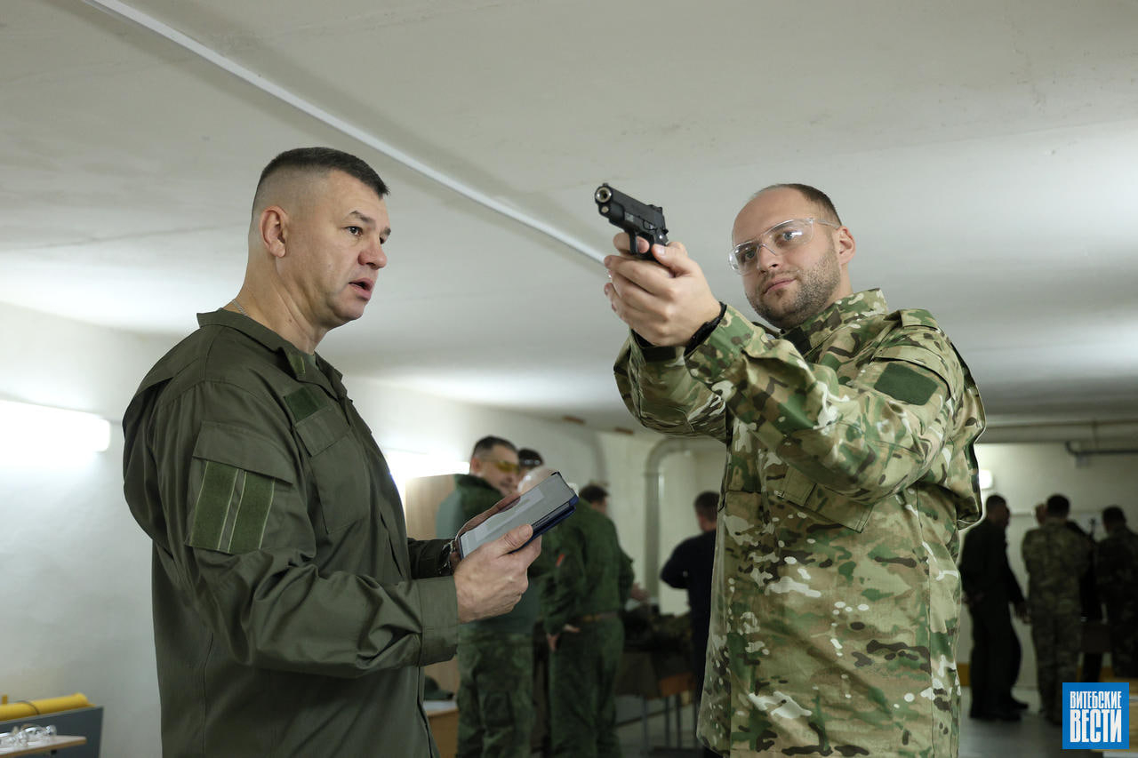 I«Народнае апалчэнне» ствараецца для абароны ад «унутраных» ворагаў. У Віцебску пра гэта сказалі наўпрост
